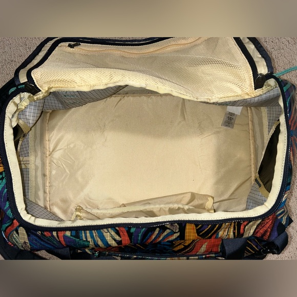 Patagonia Black Hole Duffle - Picture 5 of 6